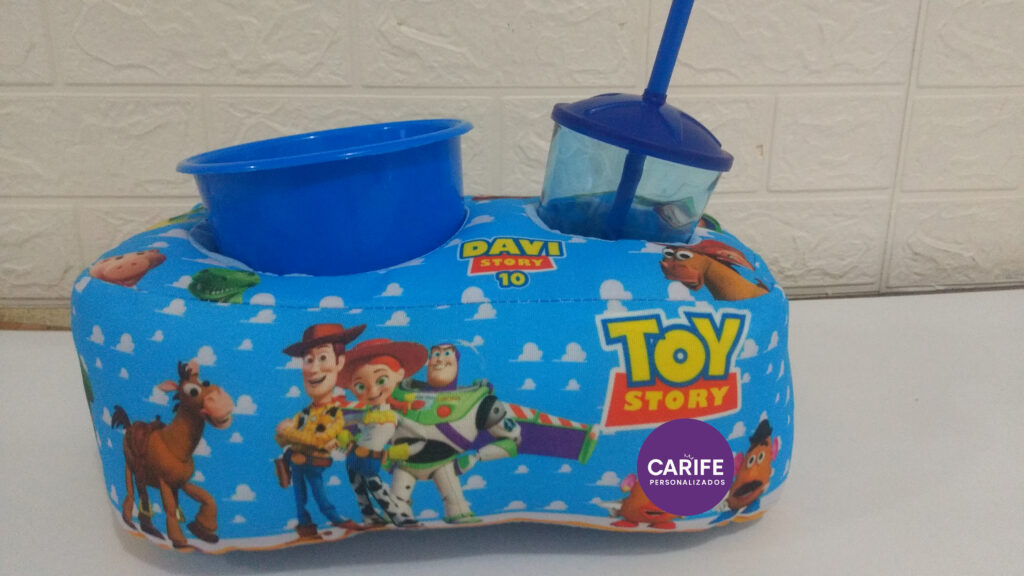 Kit almofada cinema tema: Toy story